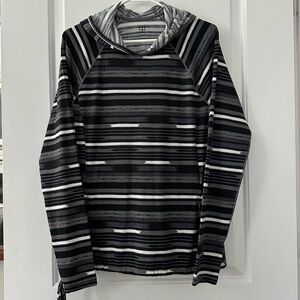 Sunbuster Hoodie Sun Shirt in Santa Fe pattern -- by Title Nine (Size L)